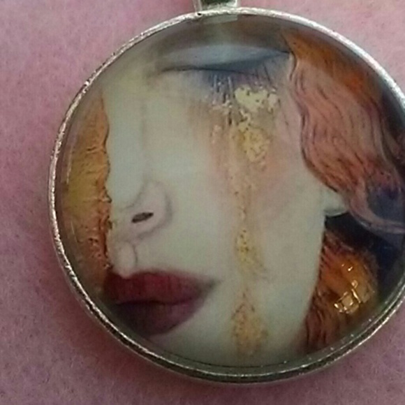 ? Jewelry - (NWT) golden tears glass bubble necklace